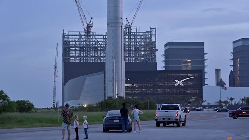 SpaceX Starship Fırlatmasını Perşembe'ye Erteledi