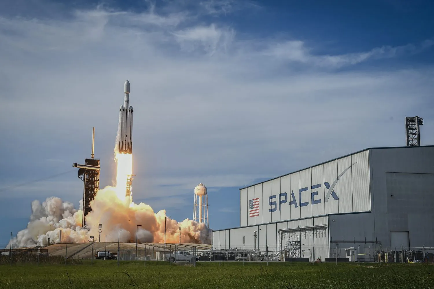 SpaceX ve Elon Musk’ın Jeopolitiği: Tek Bir Şirket Bu Kadar Güce Sahip Olabilir mi