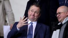 Sports Direct'in kurucusu Mike Ashley, Burnham'ın 'popülist' Yüksek Cadde planlarına saldırdı