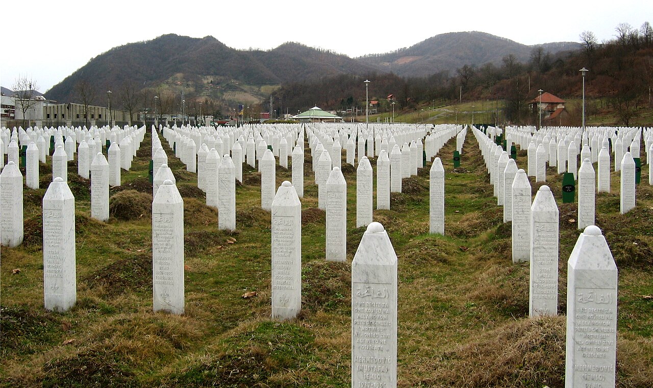 Srebrenitsa Soykırımı Anma Yürüyüşü'ne 6 Bin Kişi Katıldı