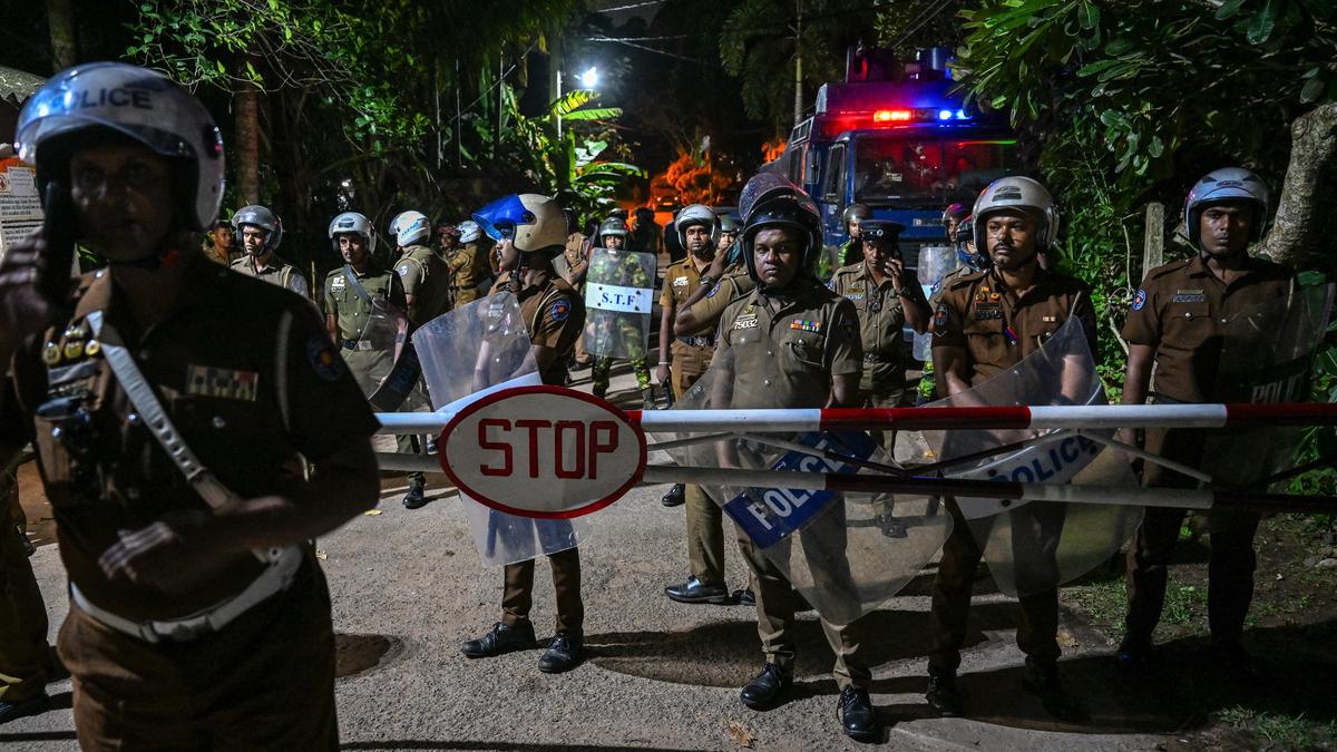 Sri Lanka'da Cezaevi İsyanı: Bir Mahkum Öldü, Altı Yaralı