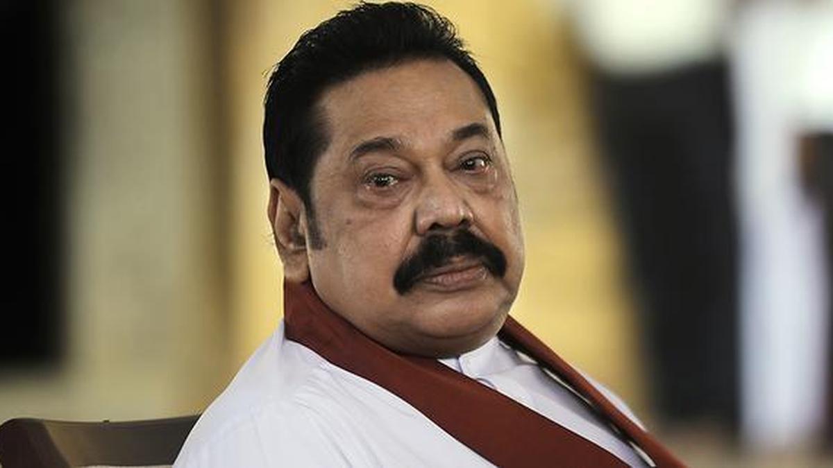 Sri Lanka eski Devlet Başkanı Rajapaksa acil tedavi altına alındı