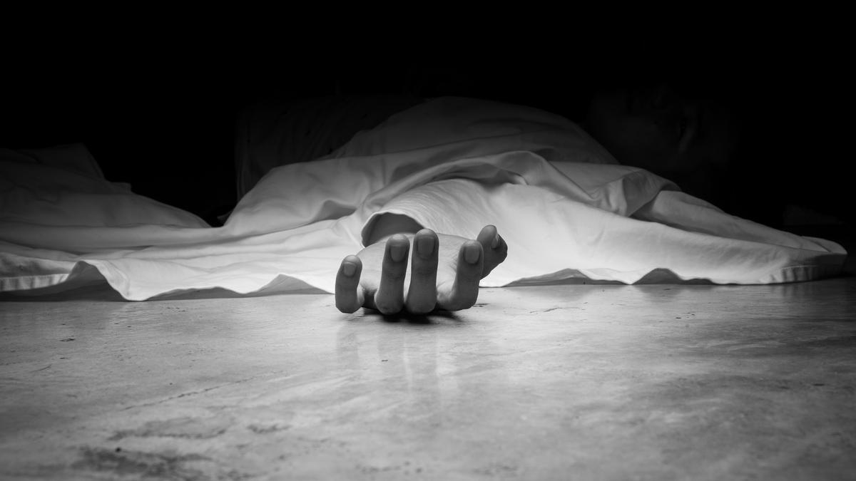Sri Lanka'nın eski polis şefi ölü bulundu