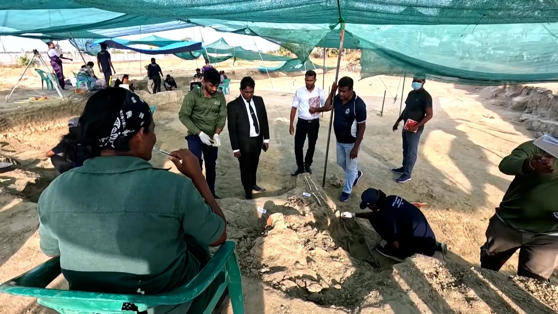 Sri Lanka'da toplu mezar kazısı: 582 iskelet, aralarında bebekler de var