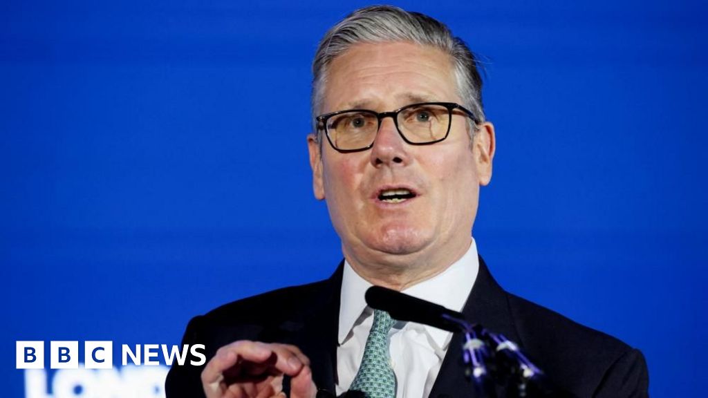 Starmer, çocuklara sosyal medya yasağı için harekete geçiyor