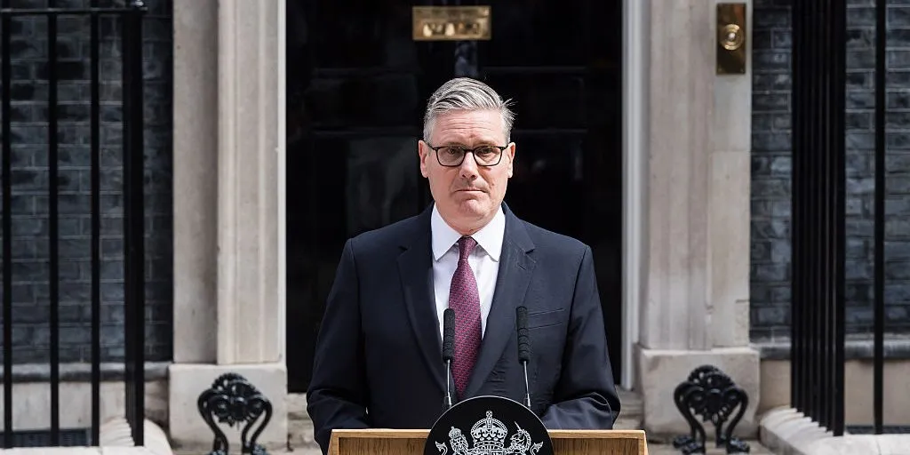Starmer'ın Çöküşü Ilımlı Merkezcilerin Tek Ödülü