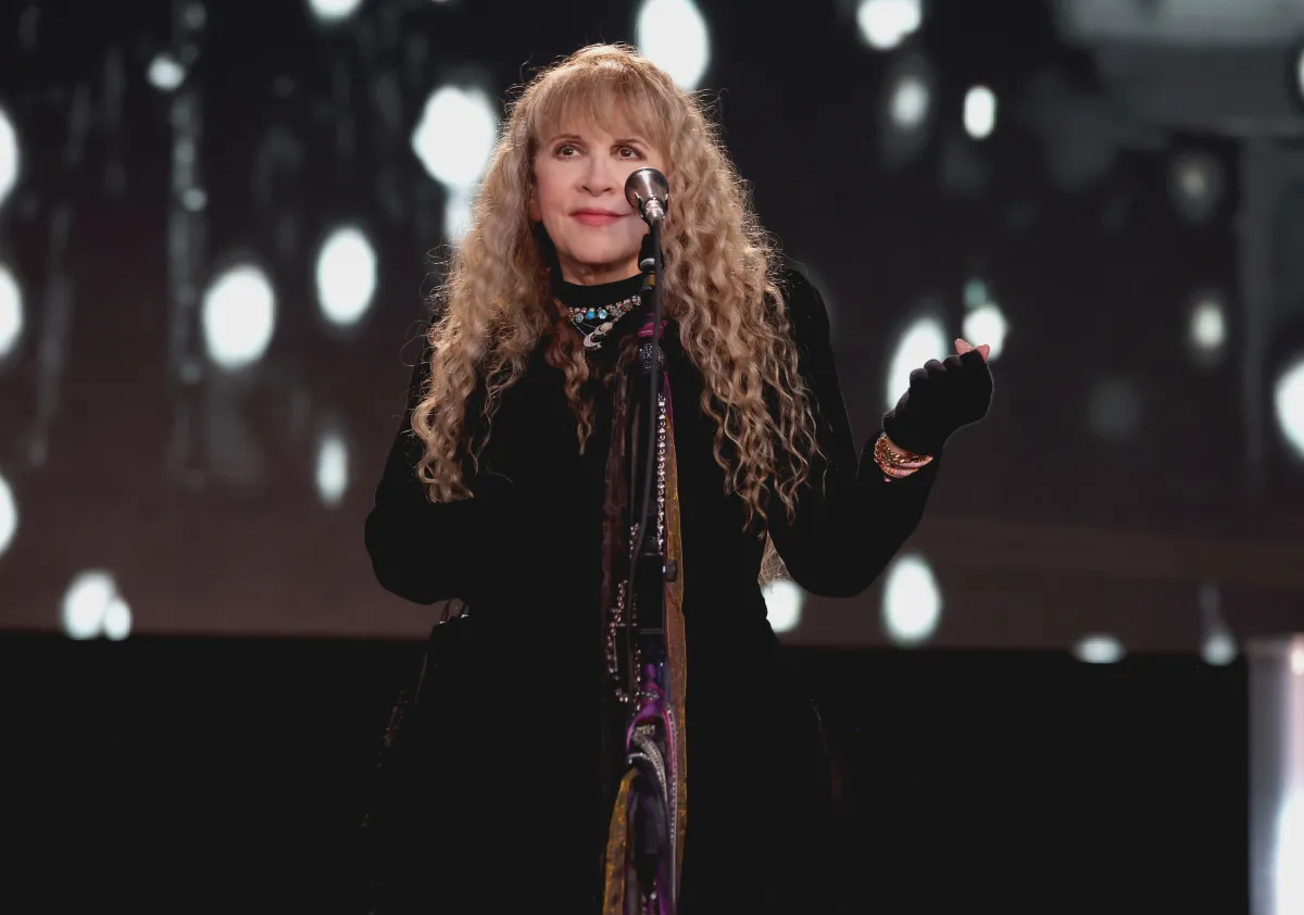 Stevie Nicks'ten USC'ye Büyük Bağış: İşte Sebebi