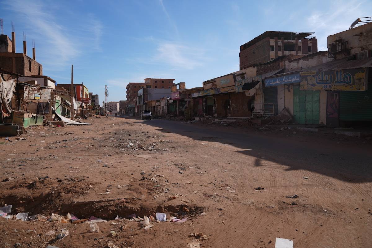 Sudan, Hartum’da 2 yıllık sokağa çıkma yasağını ve olağanüstü hali kaldırdı