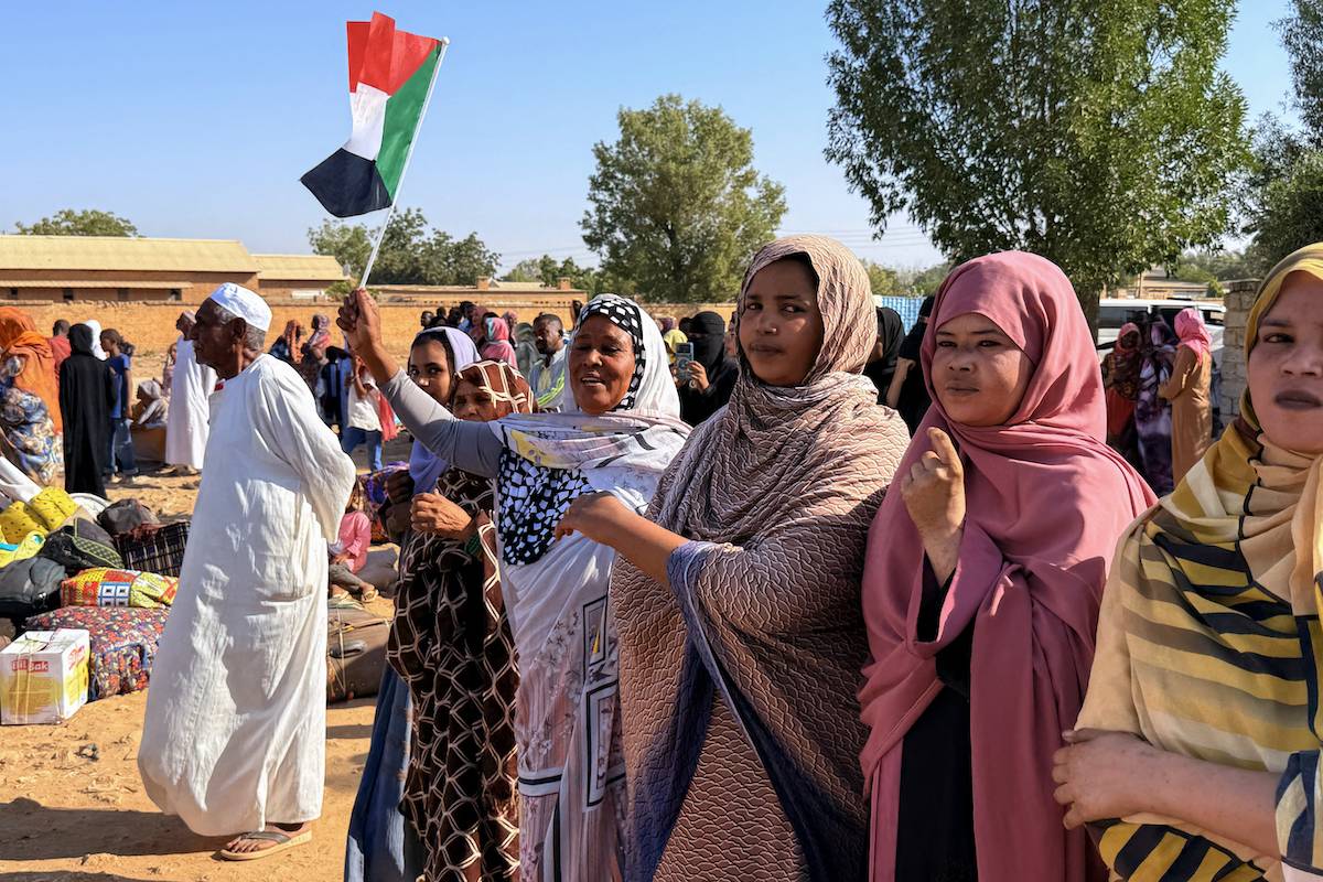 Sudan'da stratejik kent Kurmuk ordunun eline geçti, milyonlar kutluyor