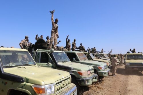 Sudan, Mavi Nil'e askeri takviye gönderdi; Güney Kordofan'da yüzlerce kişi yerinden oldu