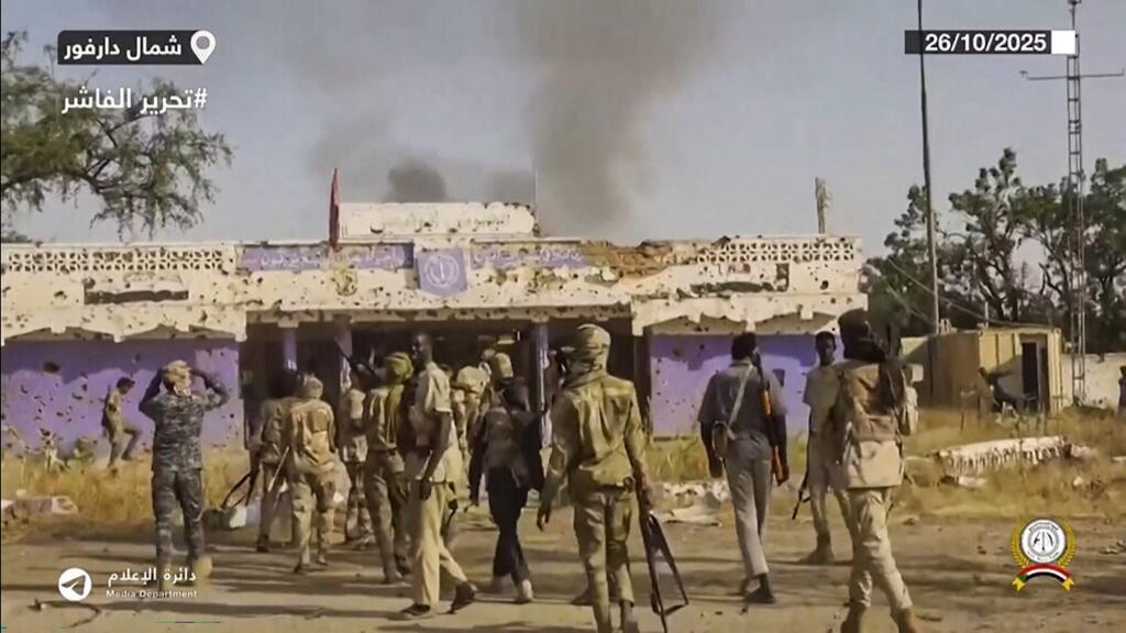 Sudan'da ordu dronu mahkemeyi vurdu: 35 ölü