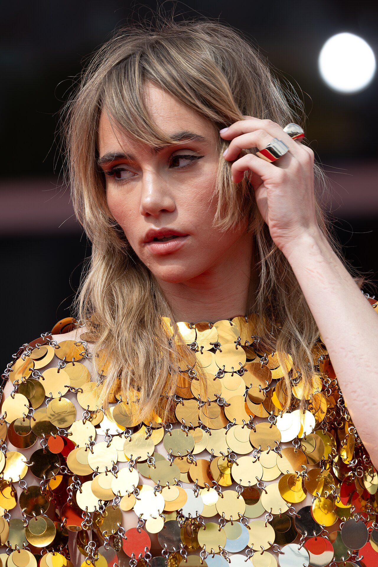 Suki Waterhouse 'Loveland' ile Yeni Bir Benlik Keşfediyor