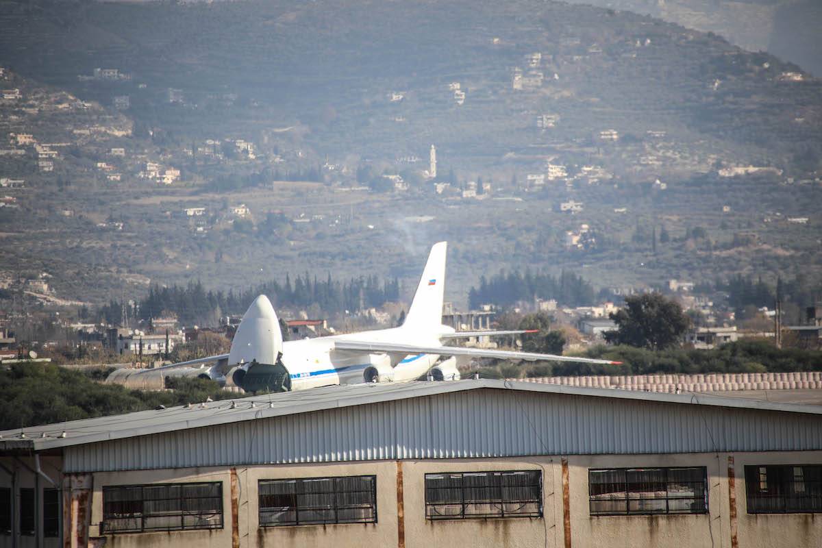 Suriye ve Rusya, Hmeymim ve Tartus üslerinde Moskova'nın varlığını yeniden düzenlemek için mutabakat zaptı imzaladı