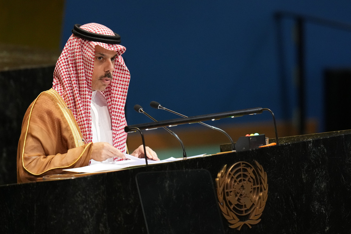 Suudi Arabistan ve Ürdün, Şam'da Suriye askeri otobüsüne saldırıyı kınadı