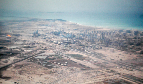 Suudi Aramco rafinerisinde Husi drone saldırısı: Cizan'da alevler yükseldi
