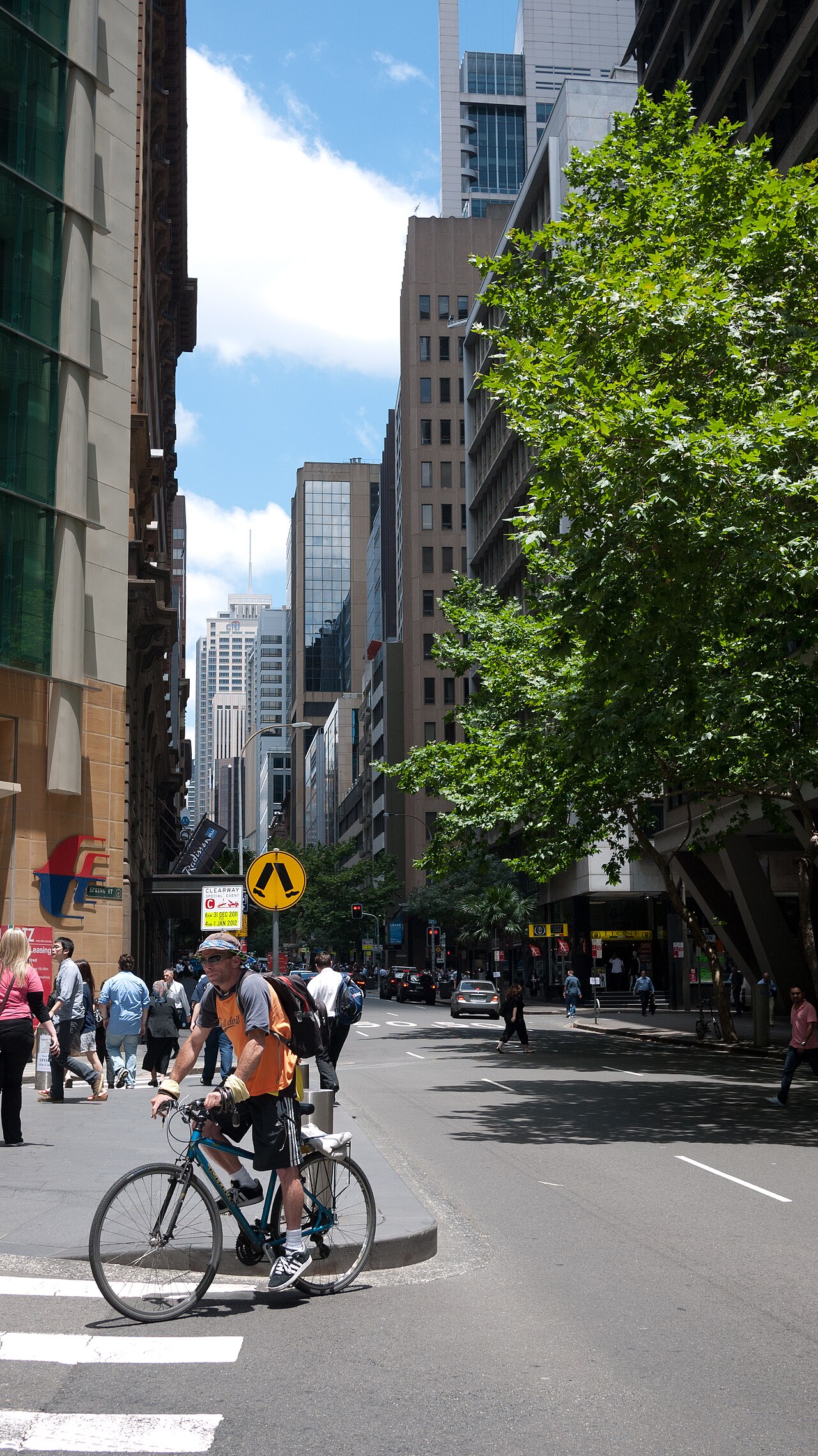 Sydney'de paylaşımlı e-bisikletler için park bölgeleri geliyor