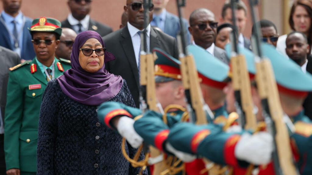 Tanzanya lideri Hassan'dan tarihi Rusya ziyareti