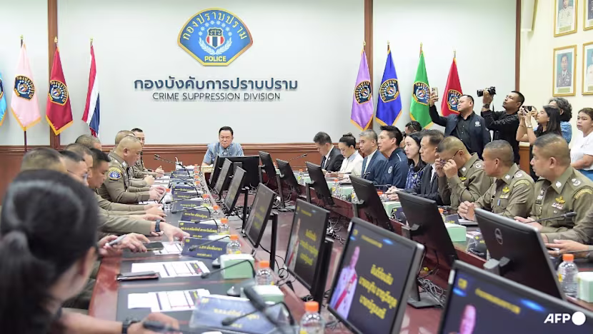 Tayland, sınav skandalında 6 bin memuru askıya almayı değerlendiriyor