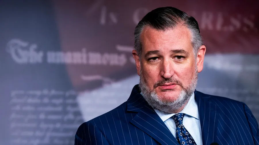 Ted Cruz ESPN'de yuhalandı: Üniversite sporları yasa tasarısı tartışması