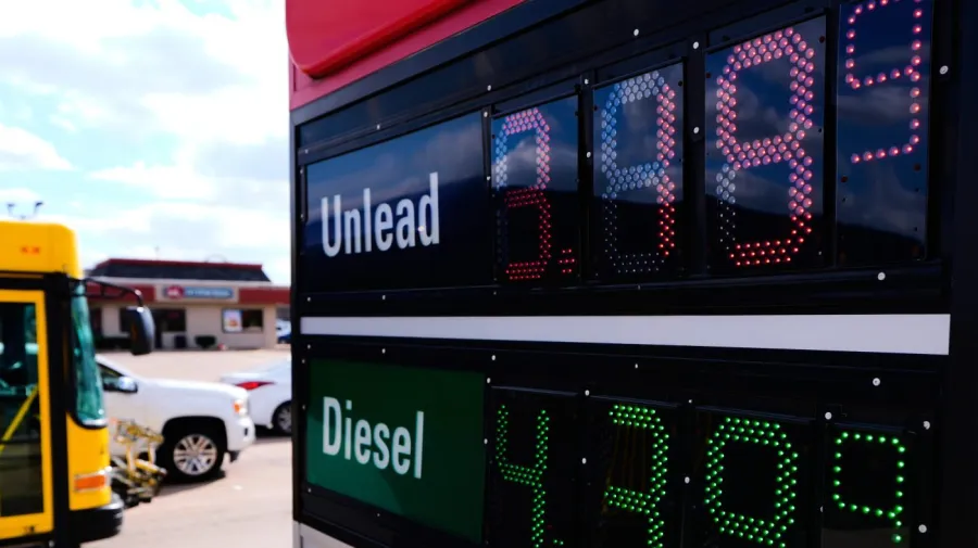 Teksas Anketi: Seçmenlerin %91'i İran Savaşının Petrol Fiyatlarını Artırdığını Düşünüyor