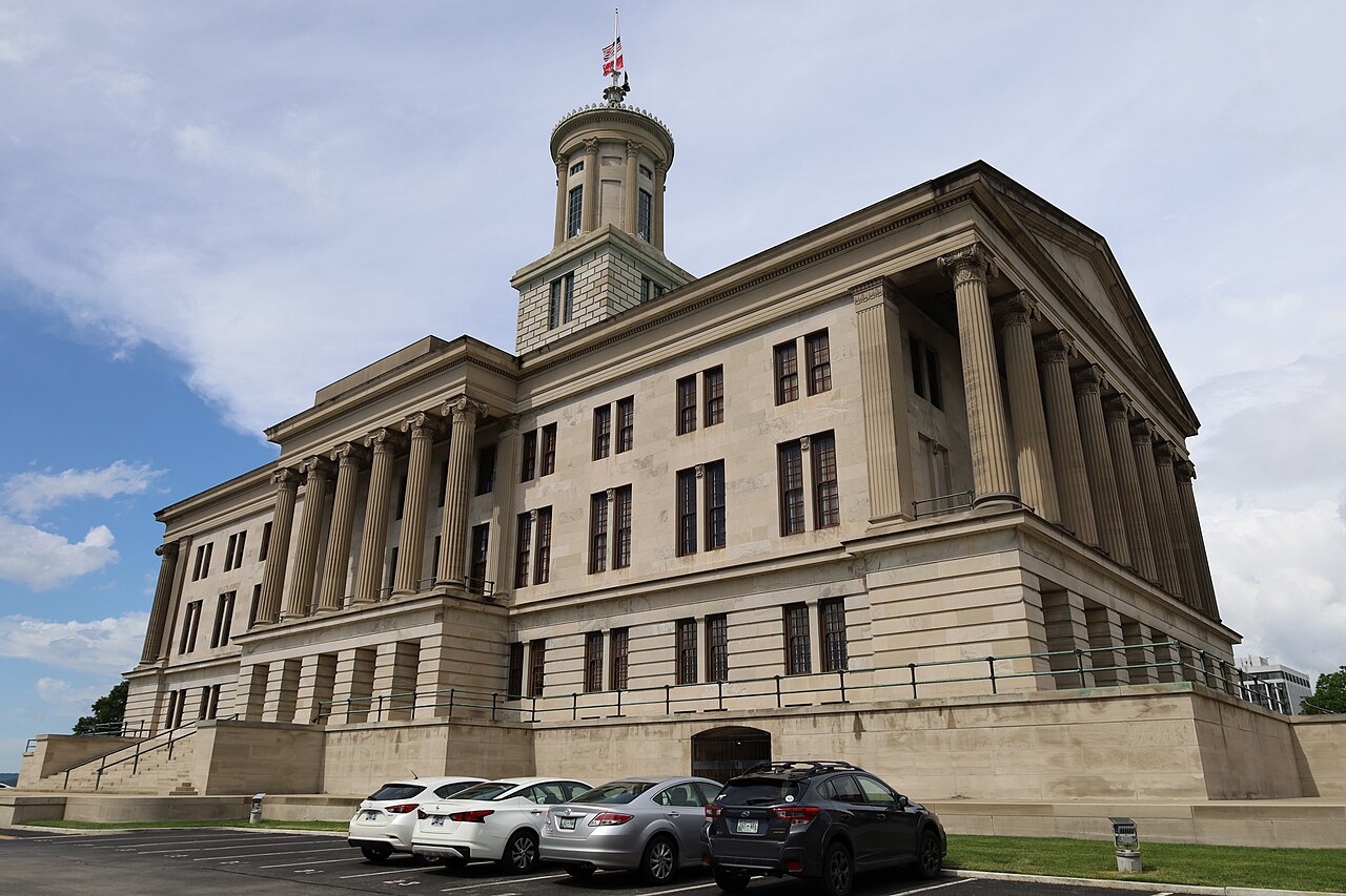 Tennessee'de "Nükleer Aile Ayı": ABD'de Siyasi Kültür Savaşının Yeni Cephesi
