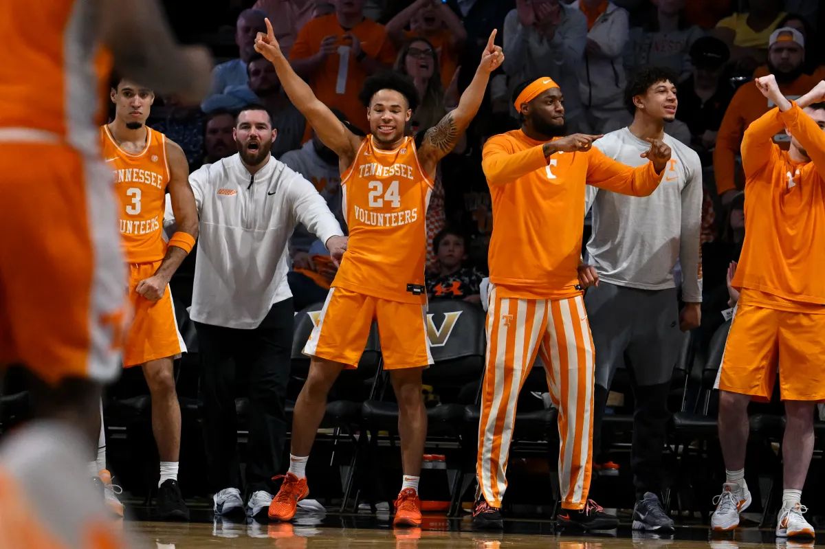 Tennessee Üniversitesi Basketbol Takımlarına İlk Resmi Sponsoru Axle Logistics