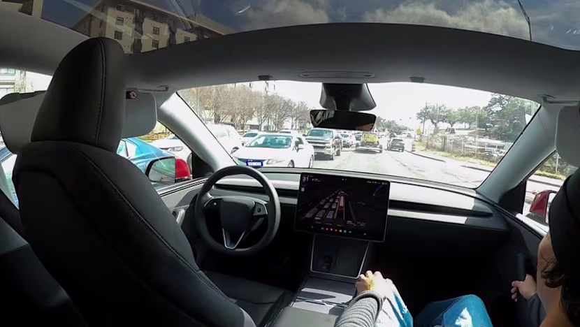Tesla, Miami'de Robotaksi Hizmetini Başlattı