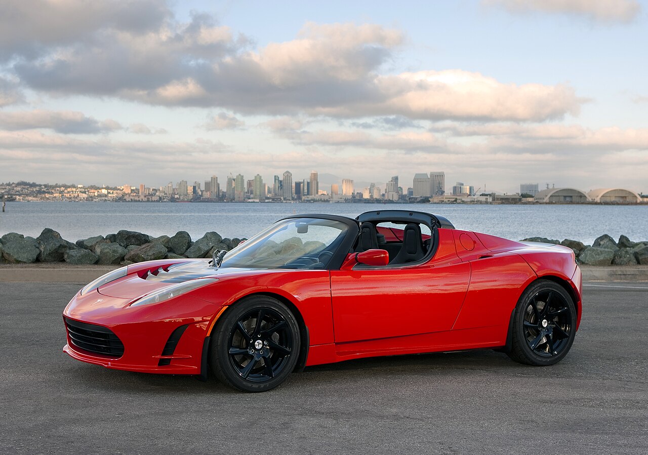 Tesla Roadster'dan Havada Akrobasi: Uzun Bekleyiş Sona Eriyor