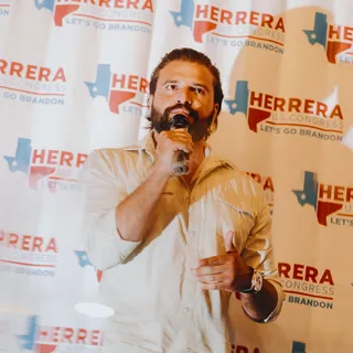 Texas'ta Cumhuriyetçi adayların ırkçı sözlerine karışık tepki