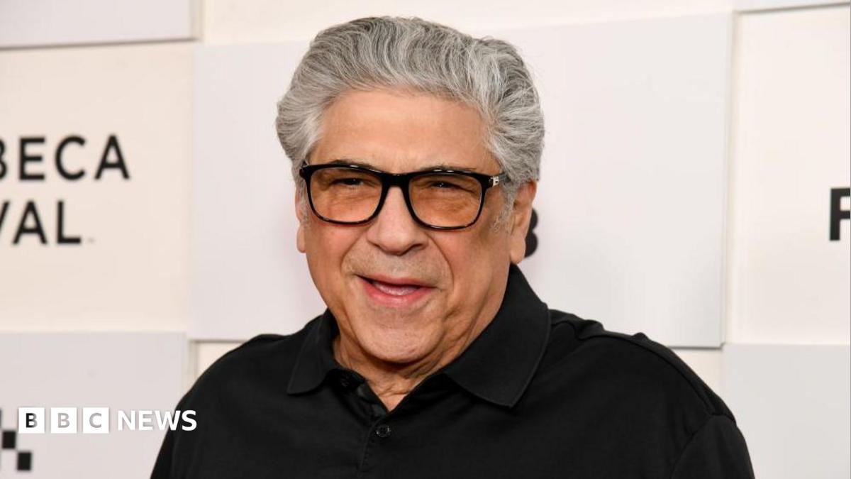 The Sopranos'un 'Big Pussy'si Vincent Pastore 80 Yaşında Hayatını Kaybetti