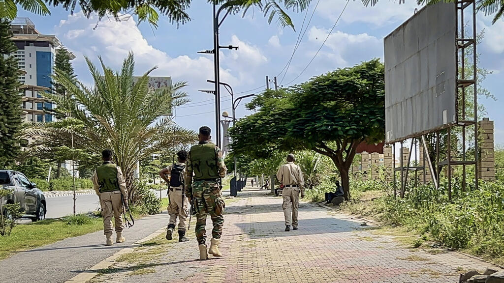 Tigray İsyancıları Başkenti Bıraktı, Etiyopya Ordusu İlerliyor
