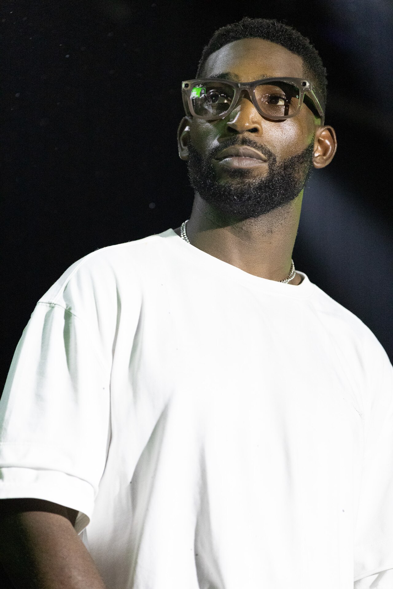 Tinie Tempah 16 yıl sonra Scunthorpe'a gidiyor