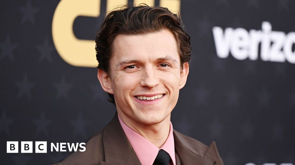 Tom Holland'dan disleksi mesajı: SNL teklifini okuma korkusuyla reddetti