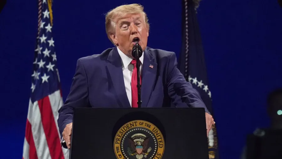 Trump, 4 Temmuz kutlamasını iptal etme önerisini reddettiğini açıkladı