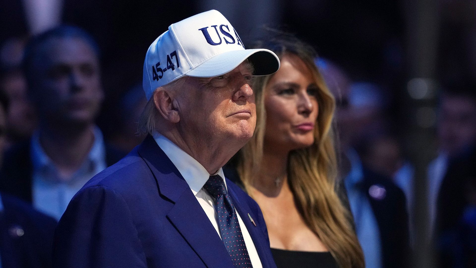 Trump 80. yaş gününde İran'la anlaşma ve kafes dövüşüyle kutlama yaptı