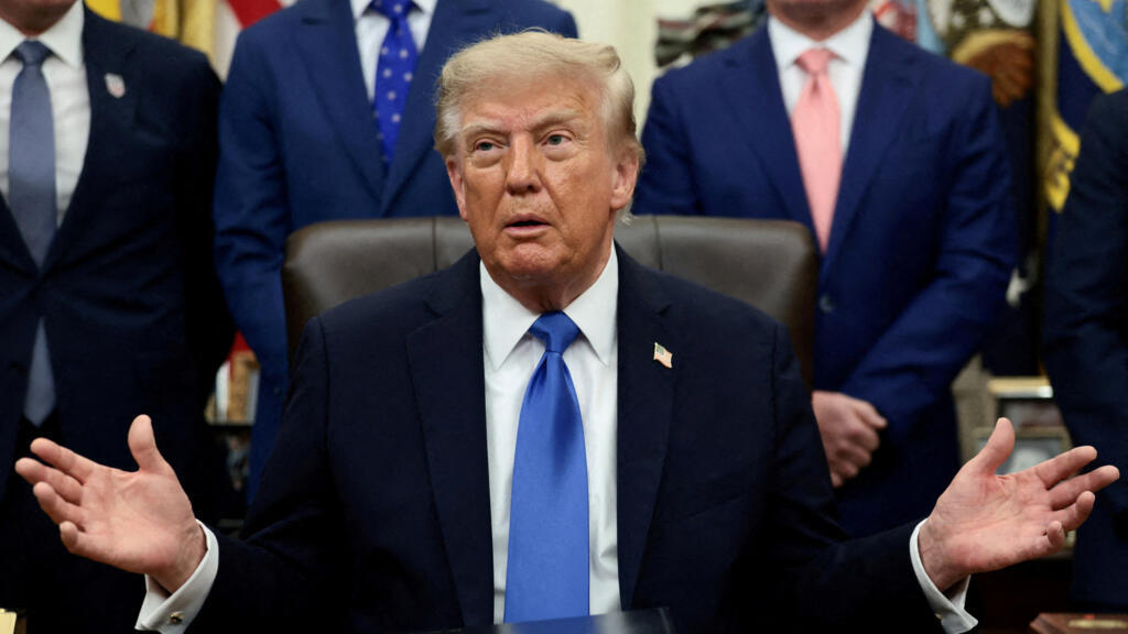 Trump, AB'nin Kanada hamlesine tarife tehdidiyle yanıt verdi