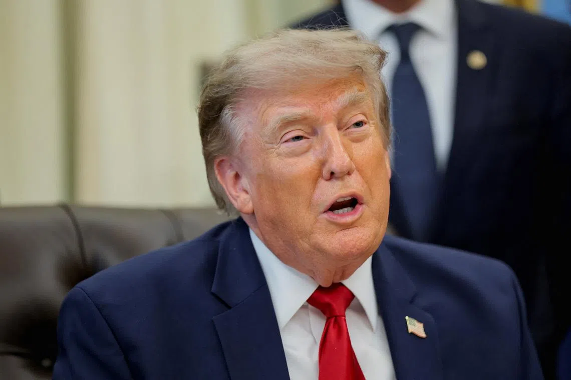 Trump: ABD, Hürmüz Boğazı'nda İran'ın kabiliyetlerini vuruyor