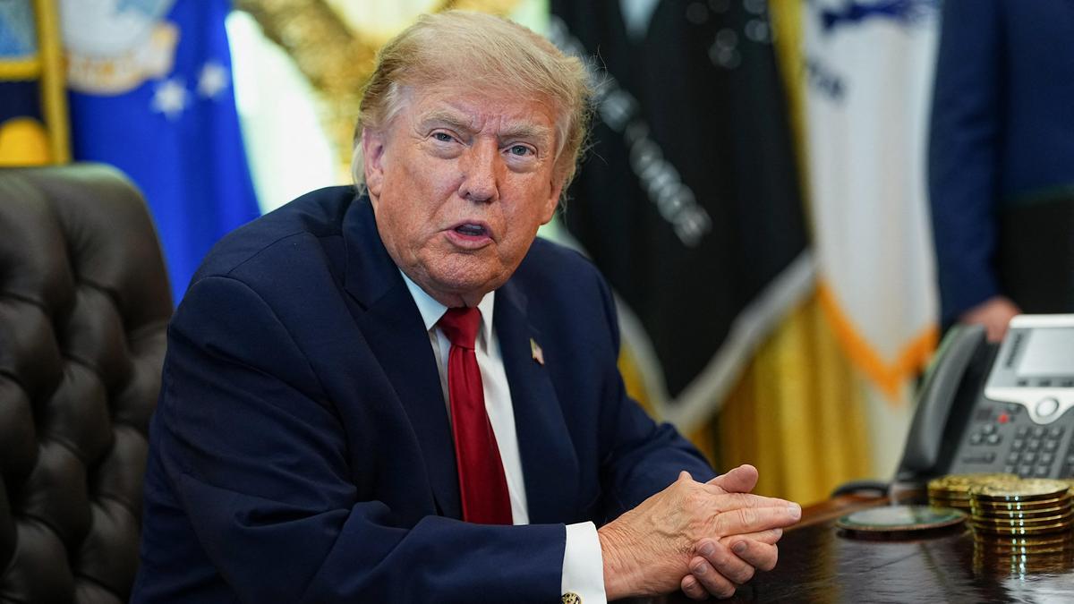Trump, ABD Konut Yasası'nı 'Büyük Esneme' Olarak Nitelendirdi, Oy Kısıtlamalarını Savundu