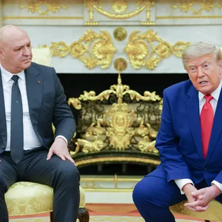 Trump ABD'nin Yakında İran'ın Kazma Dağı'nı Vuracağını Söyledi