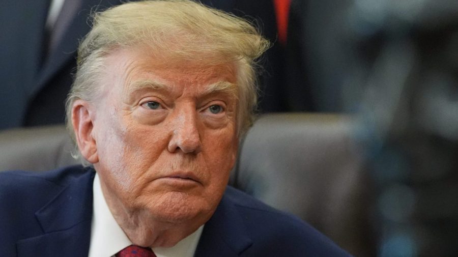 Trump, Amerikalıları Siber Suçlardan Korumak İçin Yuvarlak Masa Toplantısı Düzenliyor