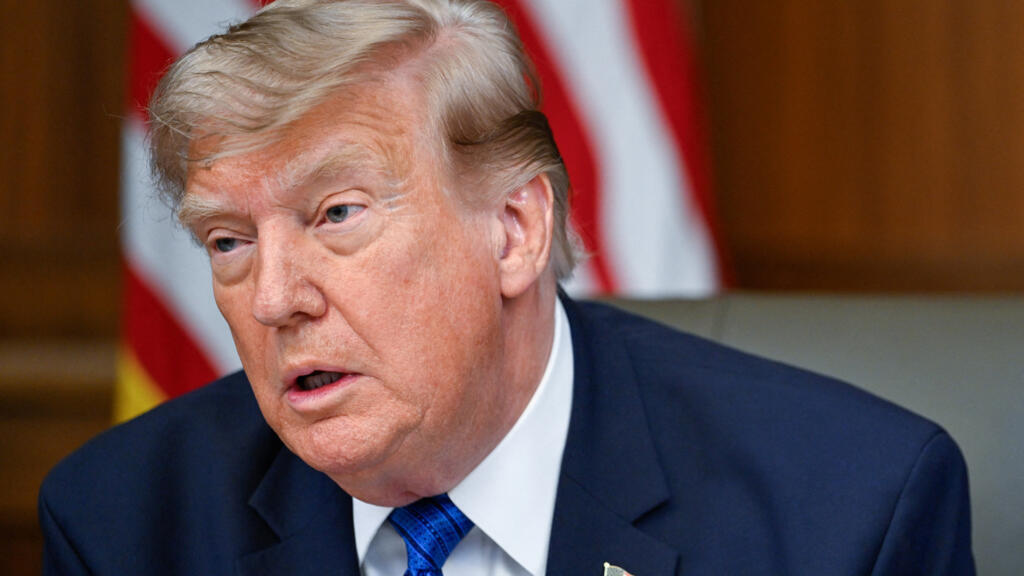 Trump, ara seçimler öncesi İran savaşı gündemini değiştirmeye çalışıyor