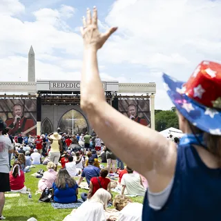 Trump bağlantılı konser serisinde sanatçılar bir bir çekiliyor