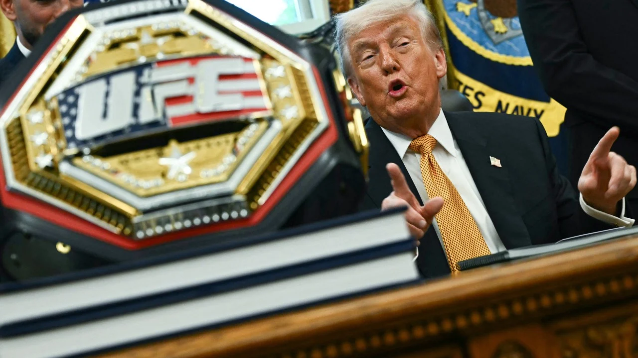 Trump: Beyaz Saray çimine Kafes Dövüşü Arenası kalıcı olabilir