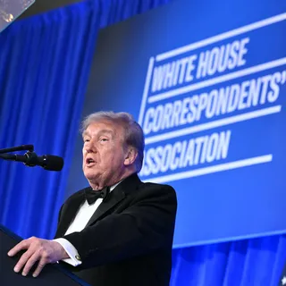 Trump, Beyaz Saray Muhabirler Derneği Yemeği'nde Şiddeti Kınadı ve Basına Yüklendi