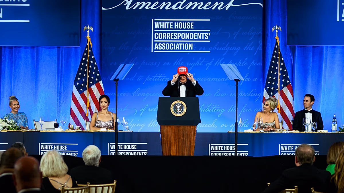 Trump, Nisan'daki silahlı saldırı sonrası Beyaz Saray Muhabirleri Derneği yemeğine döndü