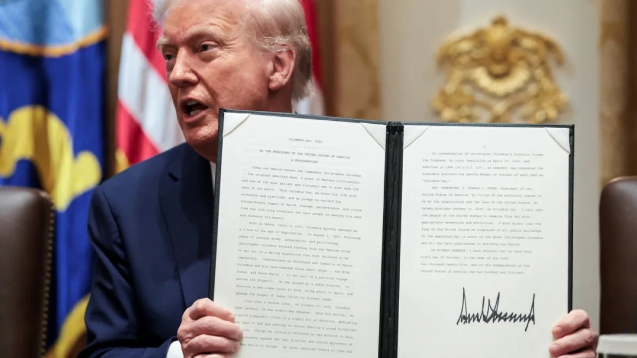 Trump, Çin rekabeti için üniversite fonlarını araştırmacılara yönlendiriyor