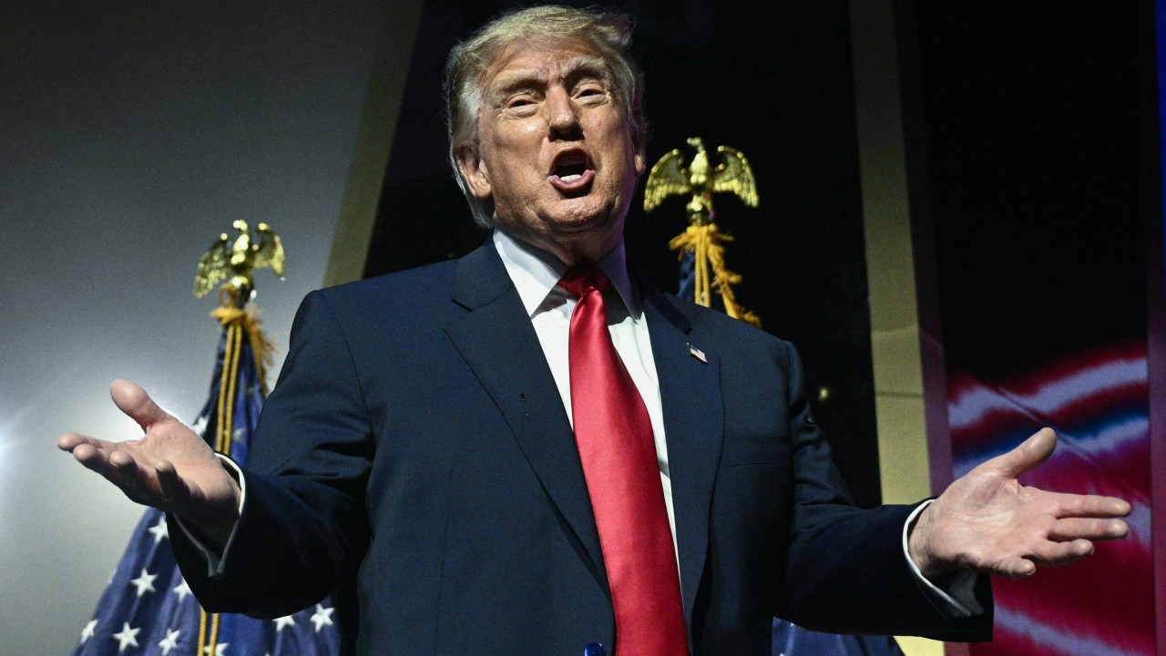 Trump, CNN, MS Now ve Politico'yu Beyaz Saray'dan men etti