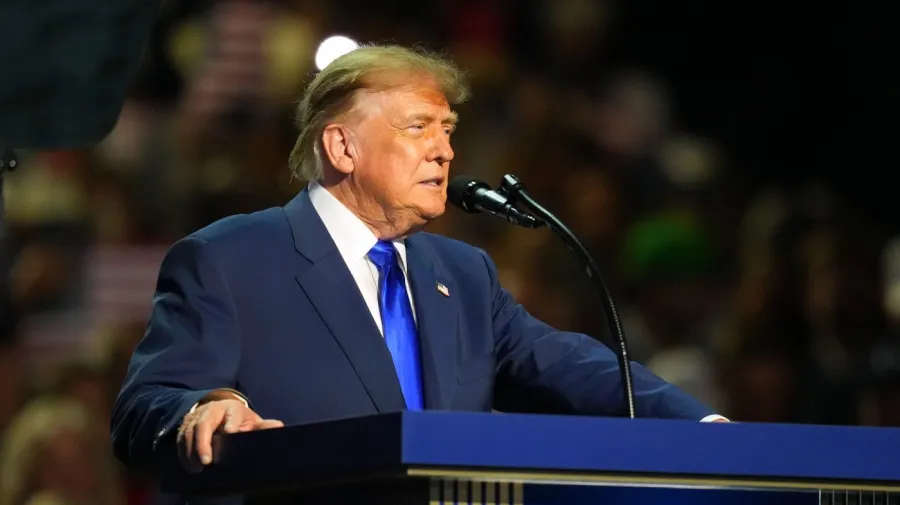 Trump, Cumhuriyetçiler kazanırsa her yetişkine 5 bin dolar vaat etti