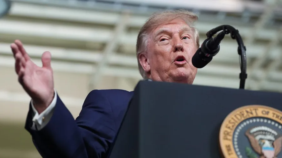 Trump, Cumhuriyetçilere 'Saat Değiştirme Yasası' Baskısını Artırdı
