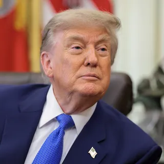 Trump'a 'de minimis' muafiyetini kaldırma yetkisi